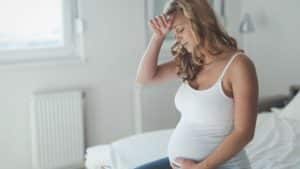 femme enceinte stressée