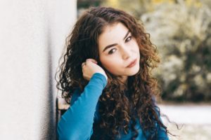 cheveux frisés